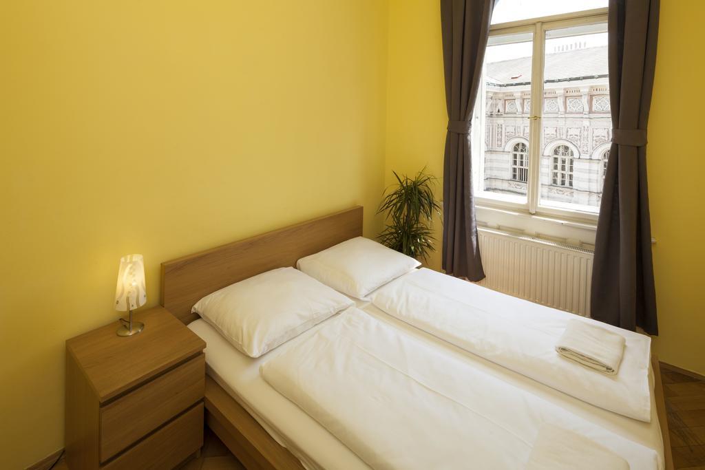 Capital Apartments Прага Экстерьер фото