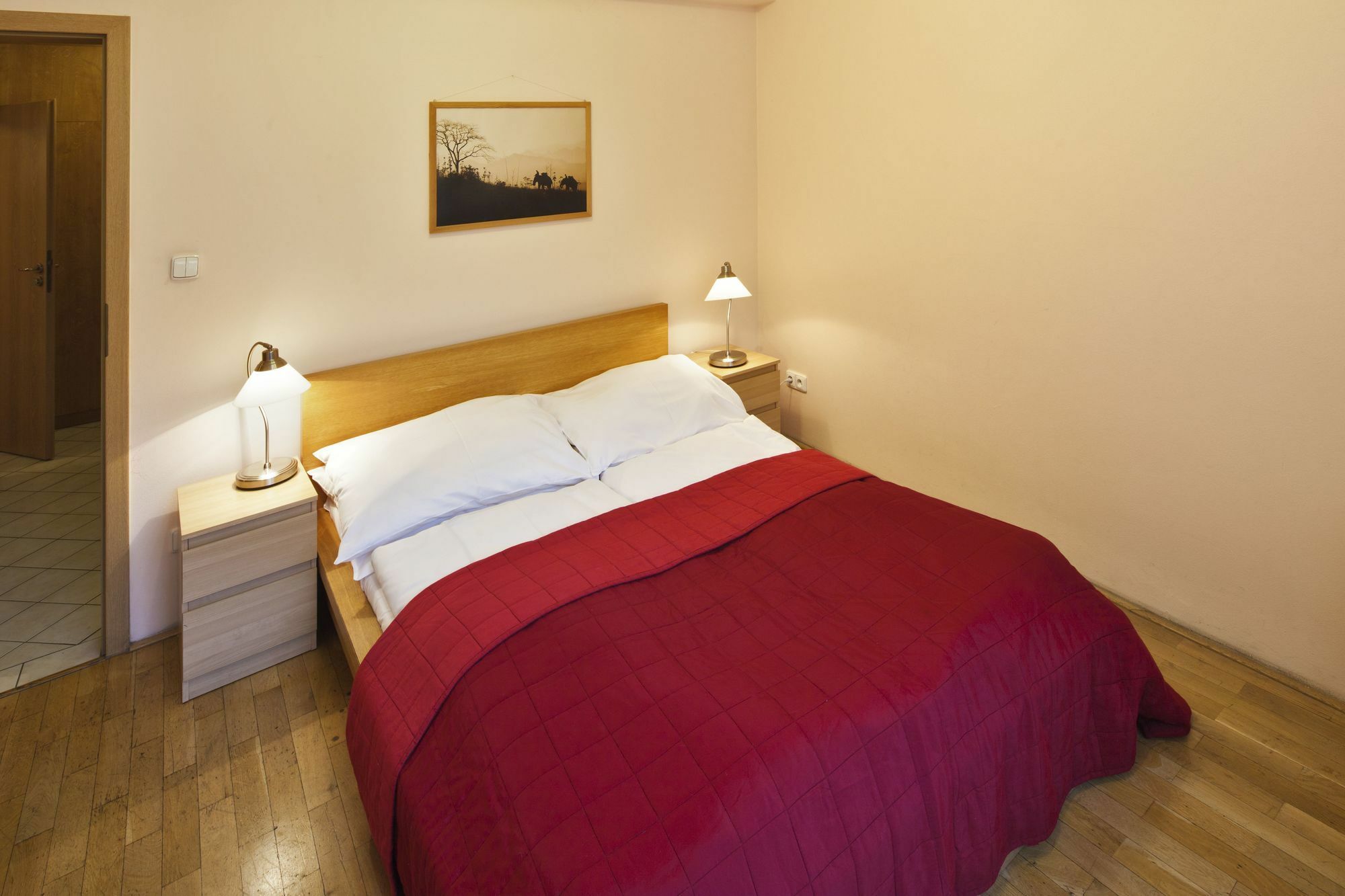 Capital Apartments Прага Экстерьер фото