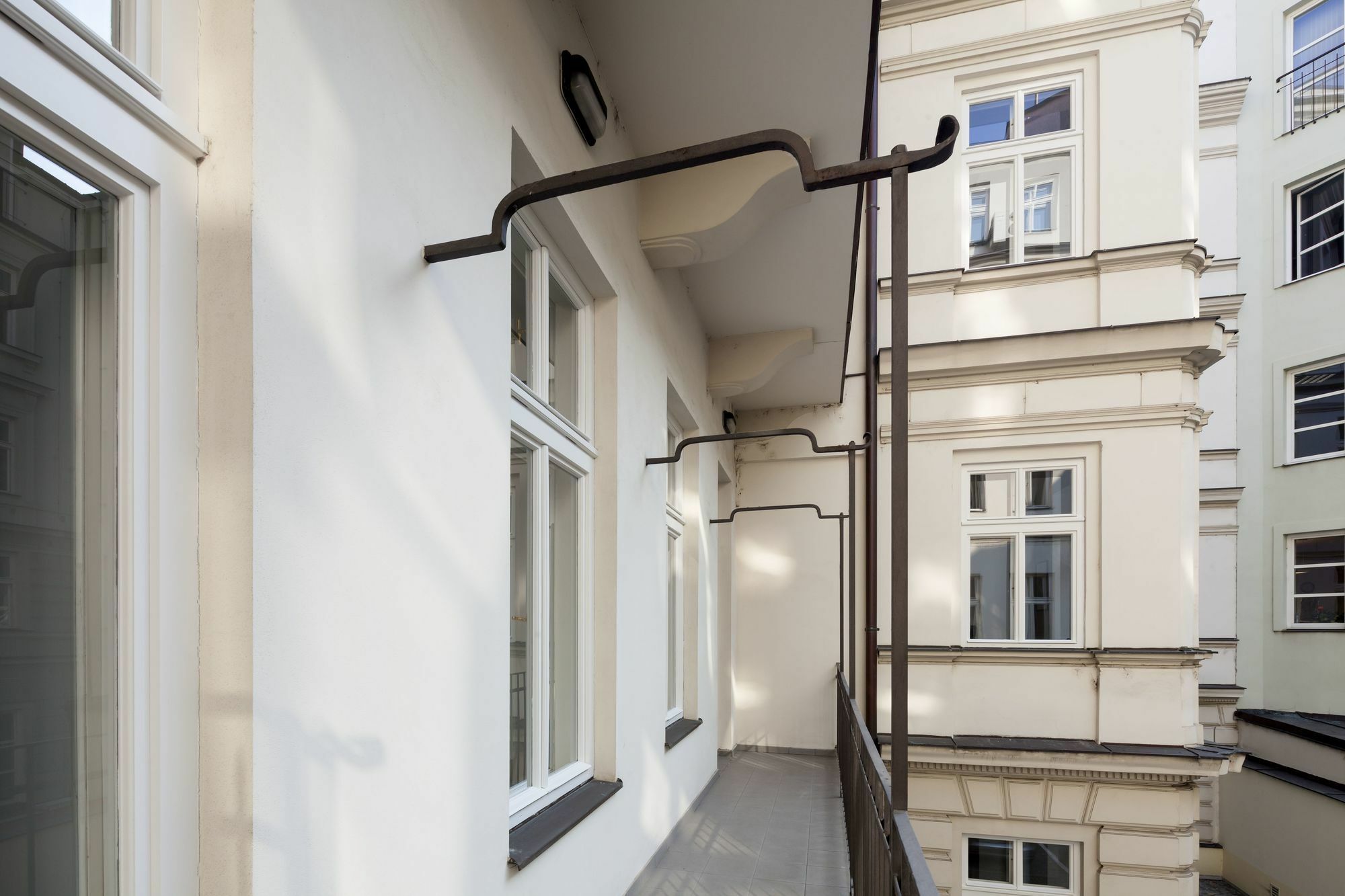 Capital Apartments Прага Экстерьер фото
