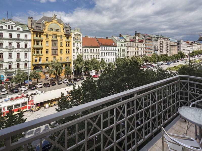 Capital Apartments Прага Экстерьер фото