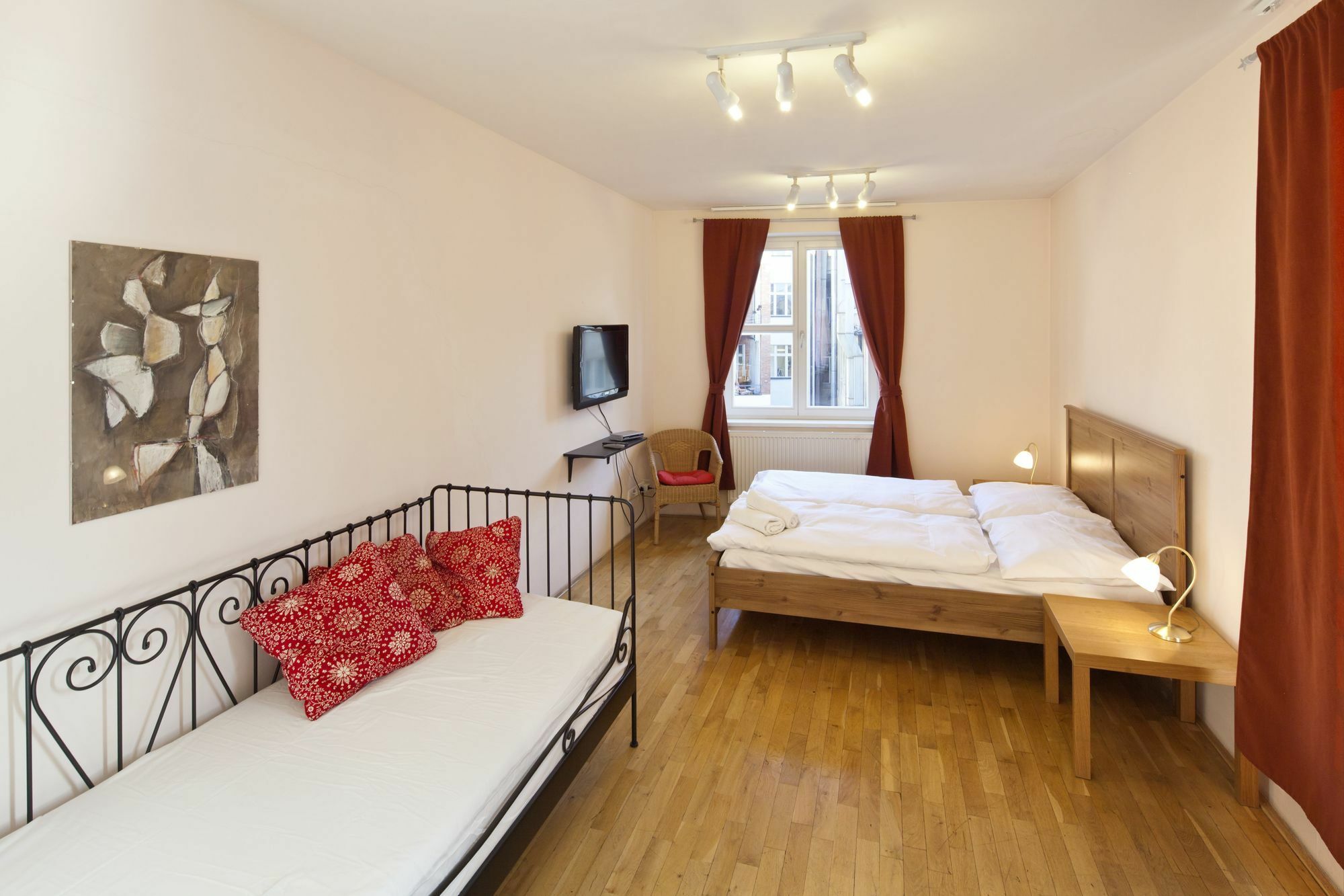 Capital Apartments Прага Экстерьер фото
