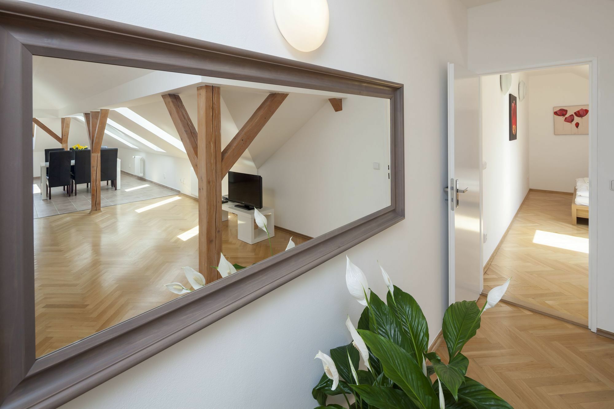 Capital Apartments Прага Экстерьер фото