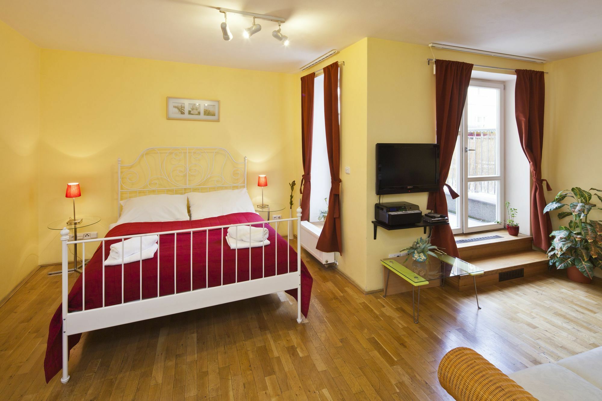 Capital Apartments Прага Экстерьер фото
