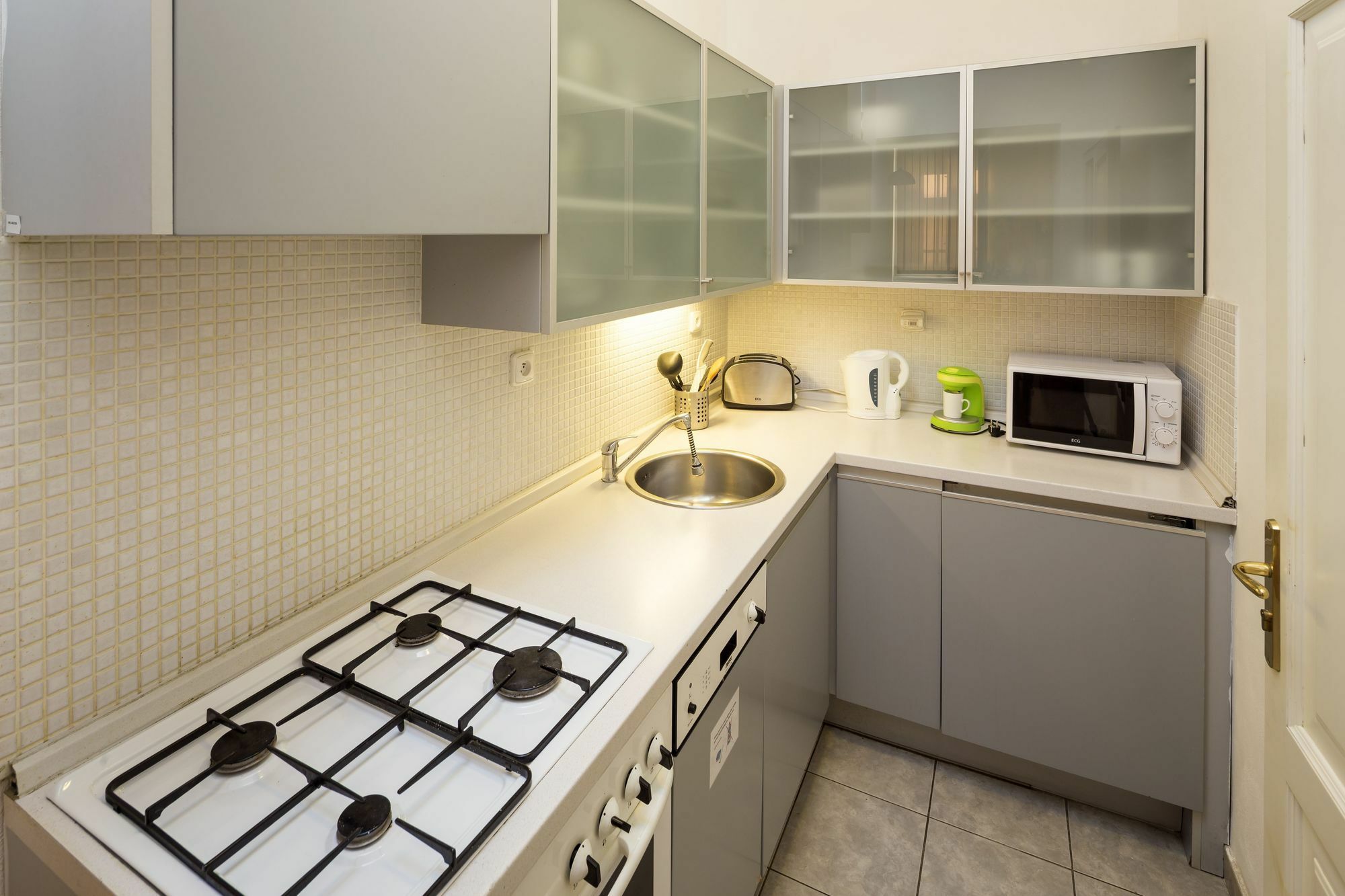 Capital Apartments Прага Экстерьер фото