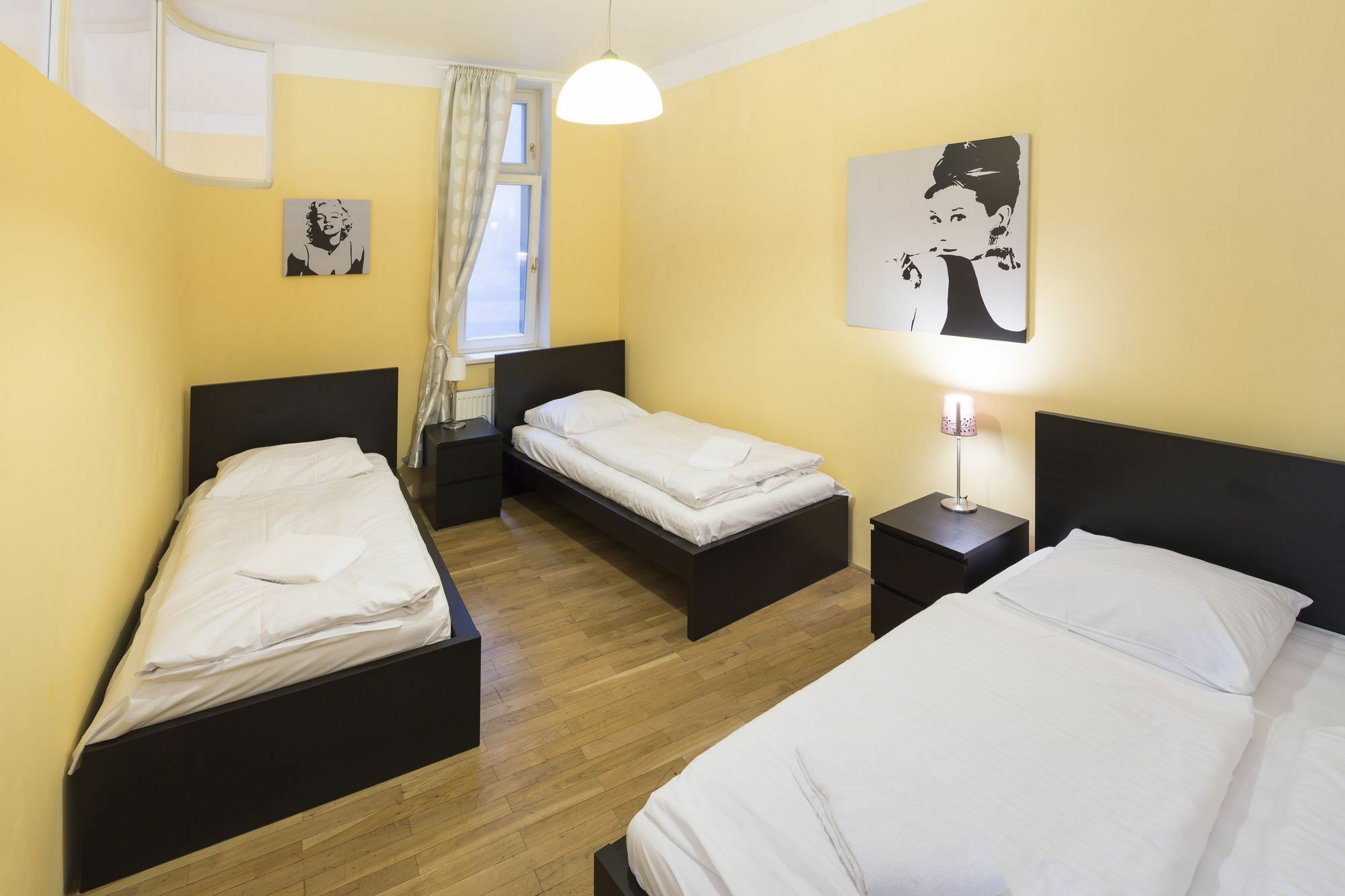 Capital Apartments Прага Экстерьер фото