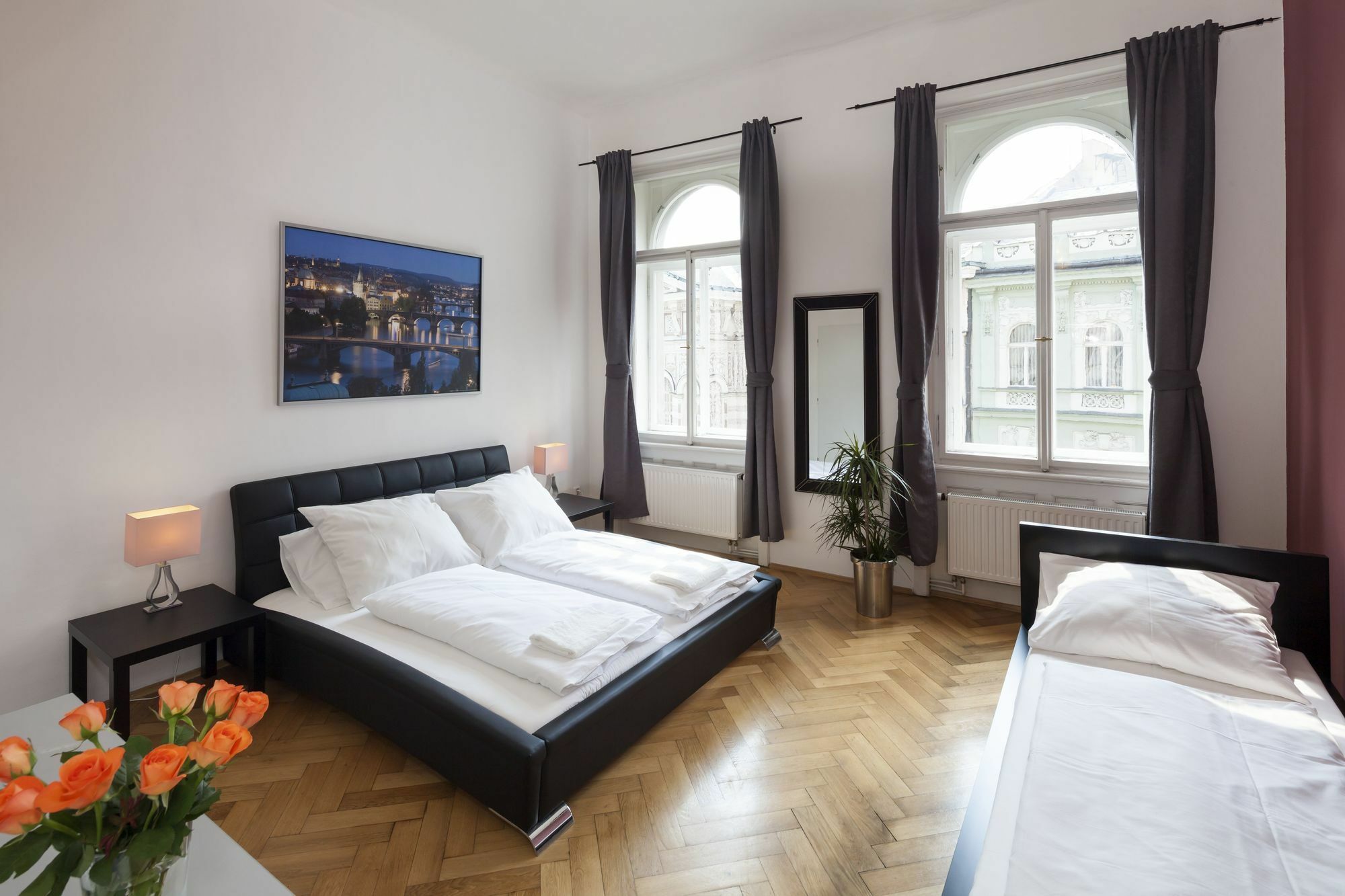 Capital Apartments Прага Экстерьер фото