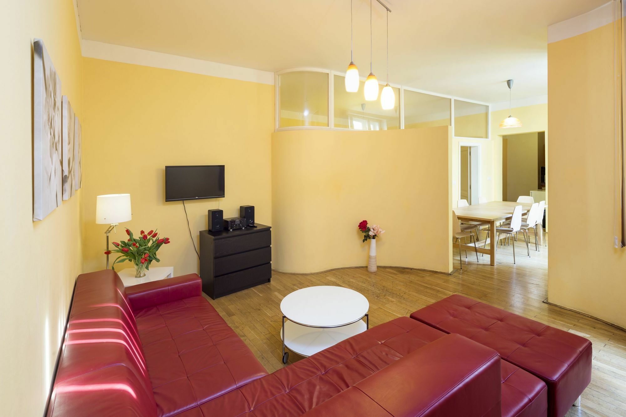 Capital Apartments Прага Экстерьер фото