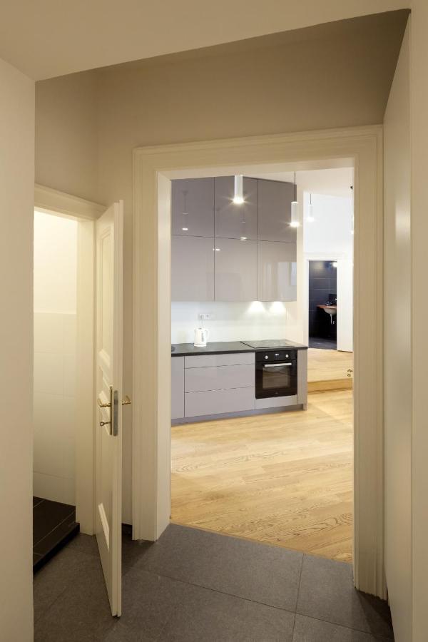 Capital Apartments Прага Экстерьер фото