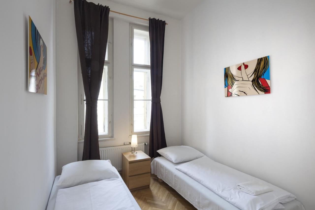 Capital Apartments Прага Экстерьер фото